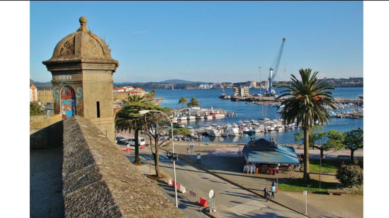 Apartamento turístico en pleno centro de Ferrol Exterior foto